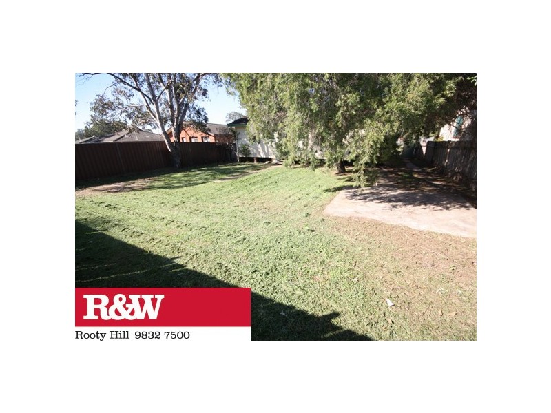 53 Palau Crescent, Lethbridge Park NSW 2770