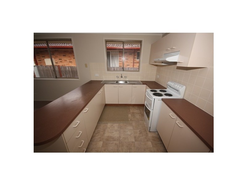 6 Magyar Place, Oakhurst NSW 2761