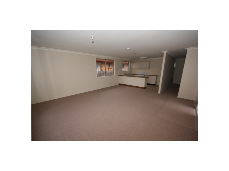 6 Magyar Place, Oakhurst NSW 2761