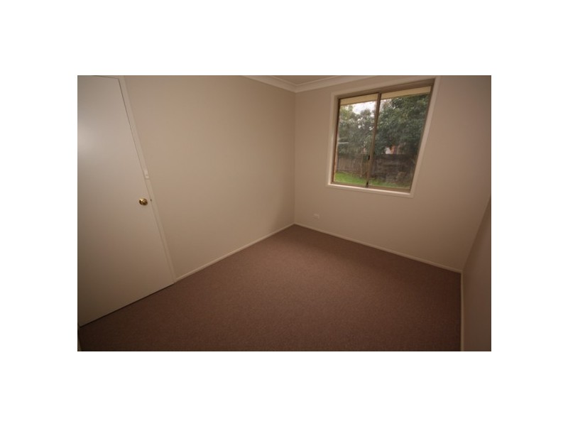 6 Magyar Place, Oakhurst NSW 2761