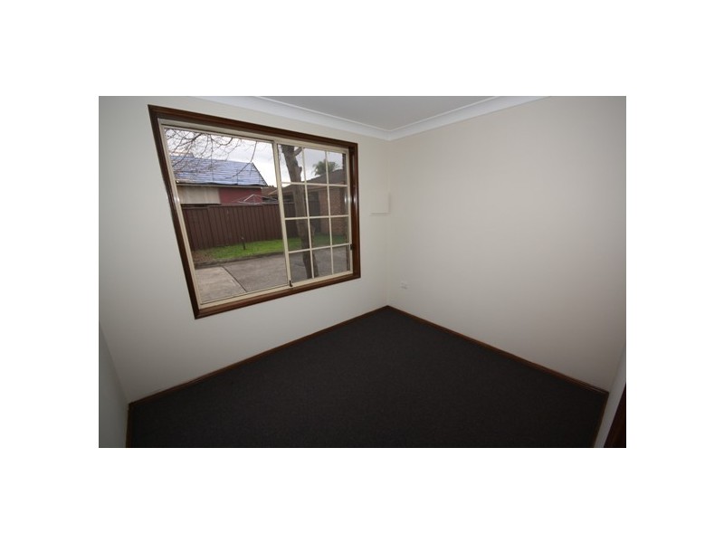 2/39-41 Adelaide Street, Oxley Park NSW 2760