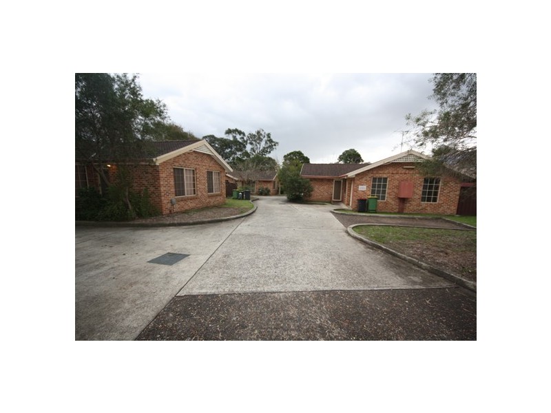 2/39-41 Adelaide Street, Oxley Park NSW 2760