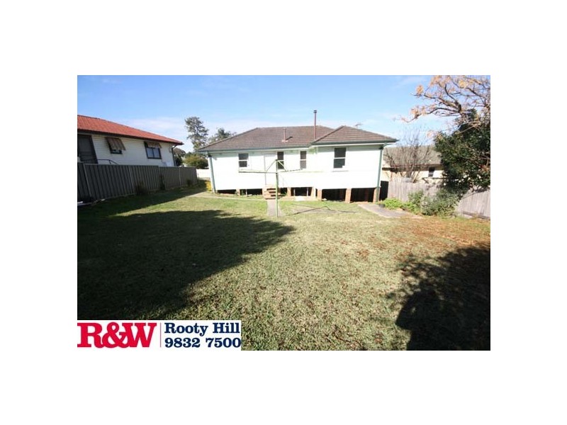24 Neriba Crescent, Whalan NSW 2770