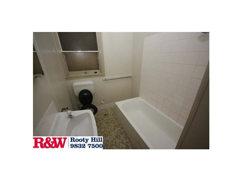 32 Reliance Crescent, Willmot NSW 2770