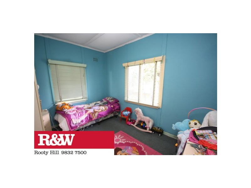 16 Lethbridge Street, St Marys NSW 2760