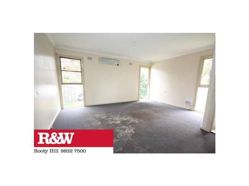 36 Pitcairn Avenue, Lethbridge Park NSW 2770