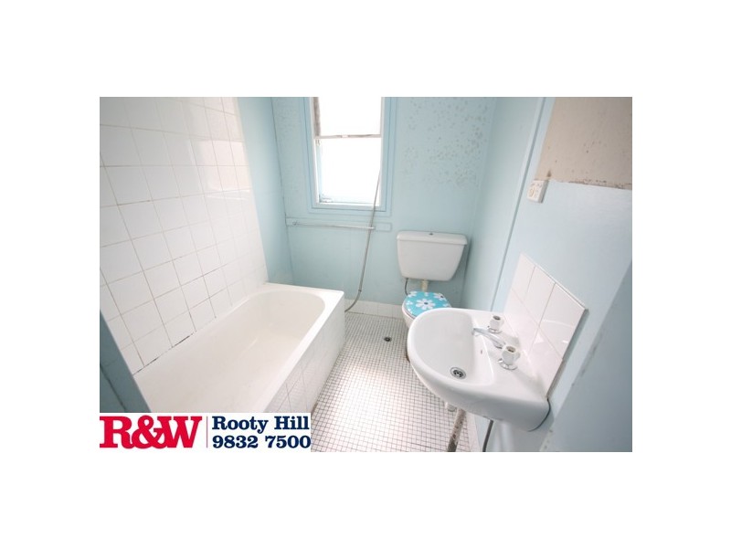 5 Houtman Avenue, Willmot NSW 2770