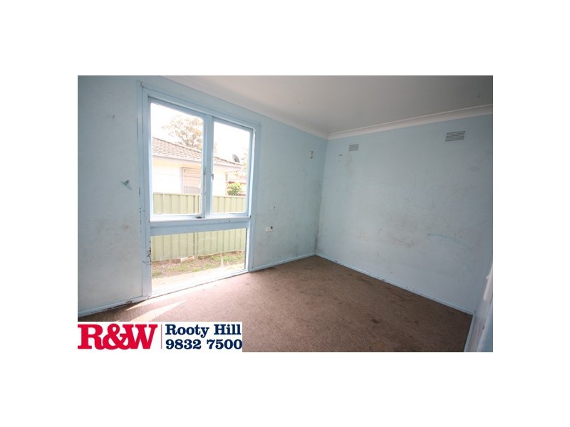 5 Houtman Avenue, Willmot NSW 2770