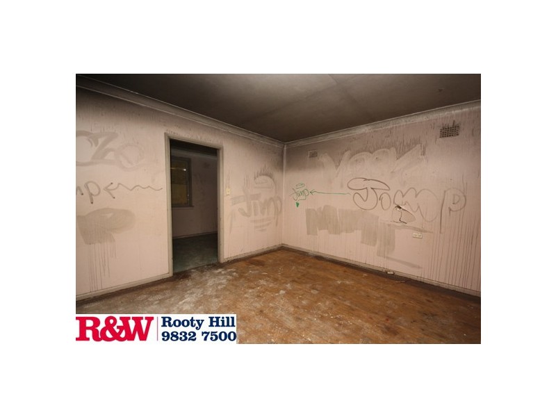 24 Popondetta Road, Whalan NSW 2770