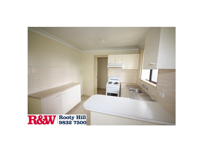 10 Magyar Place, Oakhurst NSW 2761