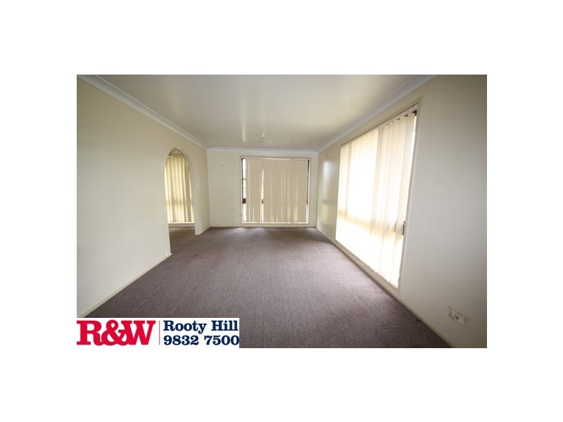 10 Magyar Place, Oakhurst NSW 2761