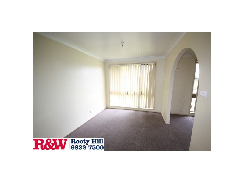 10 Magyar Place, Oakhurst NSW 2761