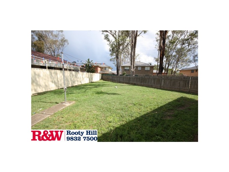 11 Magyar Place, Oakhurst NSW 2761