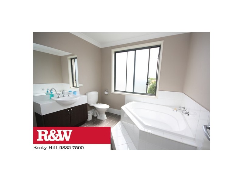 8/90 Parkwood Drive, Plumpton NSW 2761