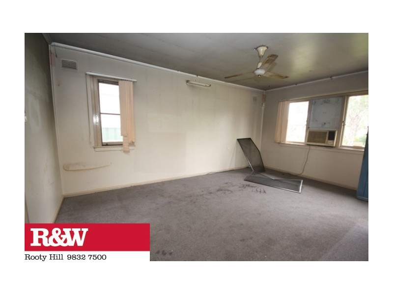 102 Maple Road, North St Marys NSW 2760