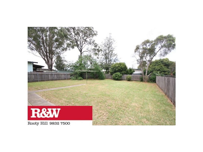 12 Popondetta Road, Whalan NSW 2770