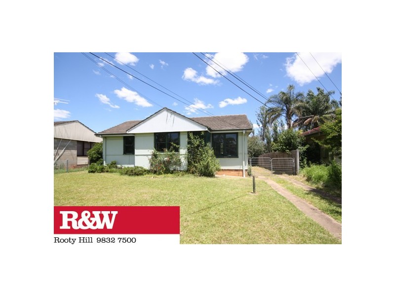 35 Feramin Avenue, Whalan NSW 2770
