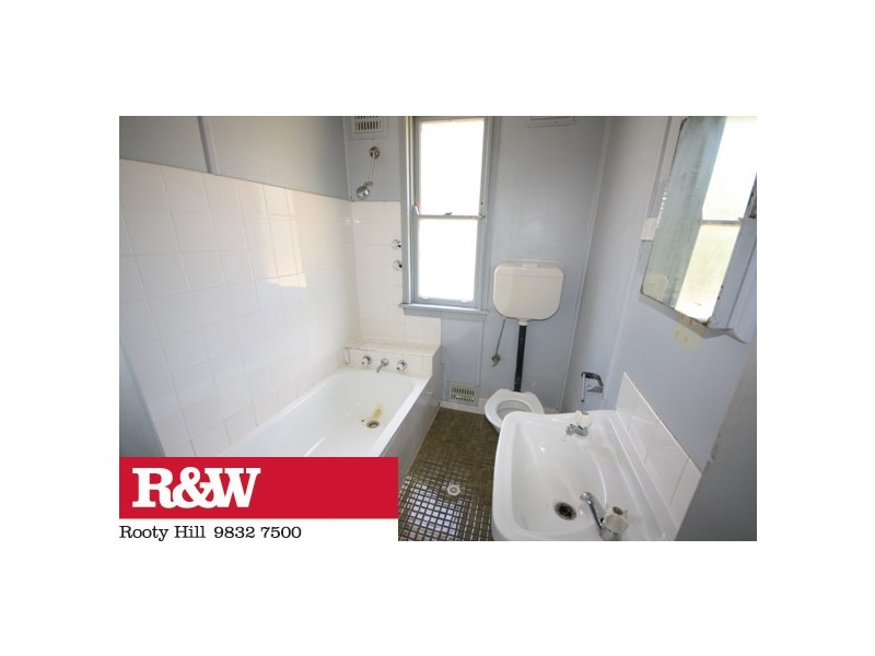 35 Feramin Avenue, Whalan NSW 2770