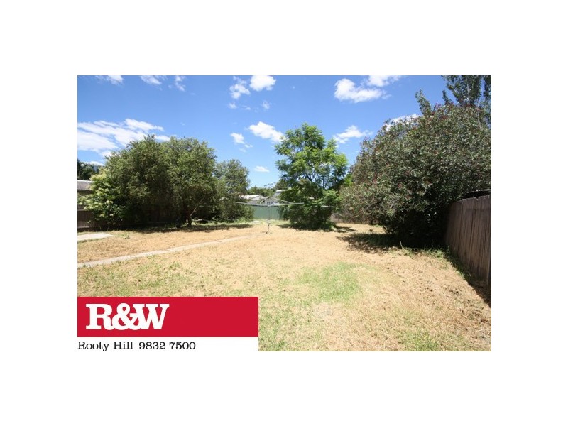 35 Feramin Avenue, Whalan NSW 2770