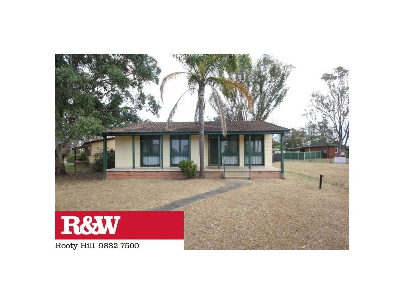 1 Clune Place, Blackett NSW 2770