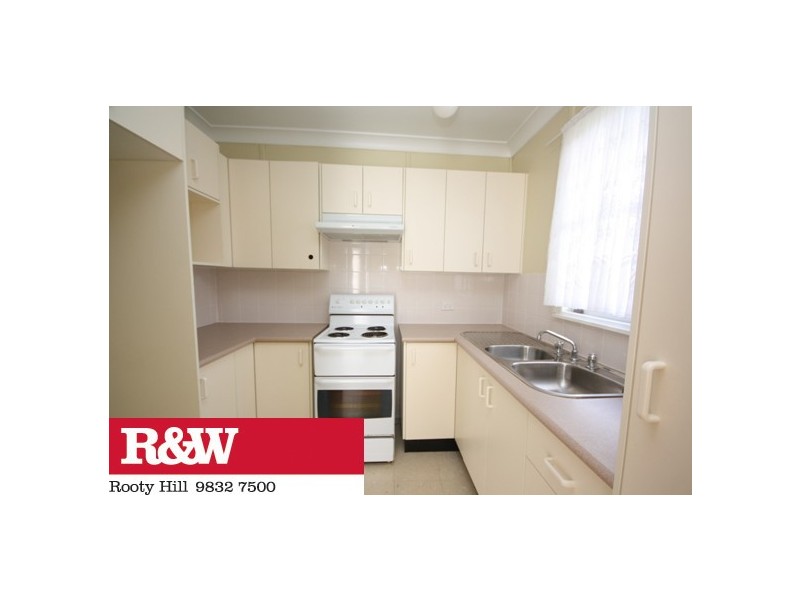 1 Clune Place, Blackett NSW 2770