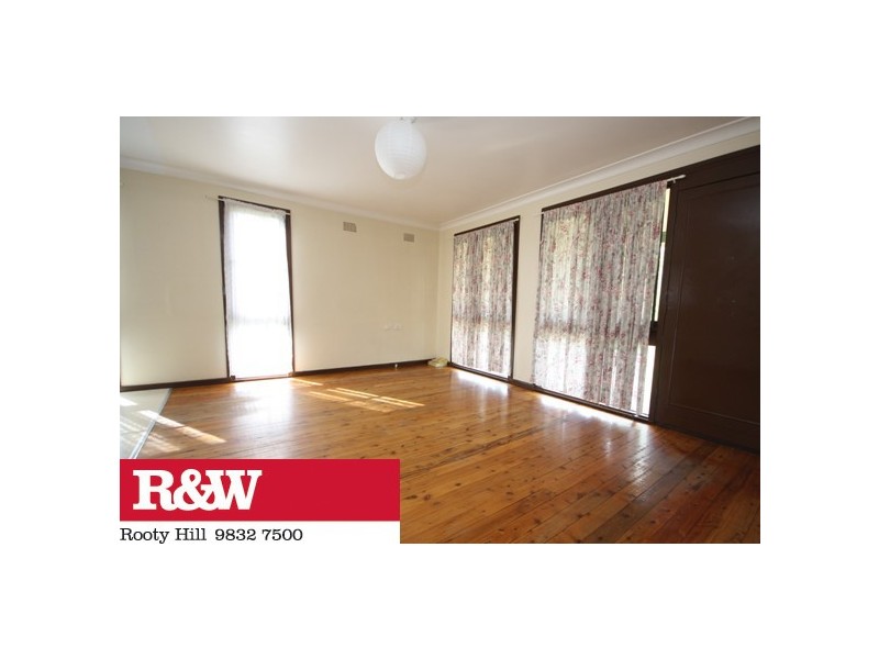 1 Clune Place, Blackett NSW 2770