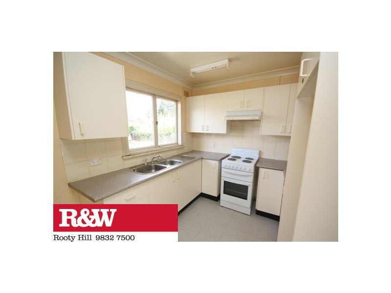 25 Wangaroa Crescent, Lethbridge Park NSW 2770