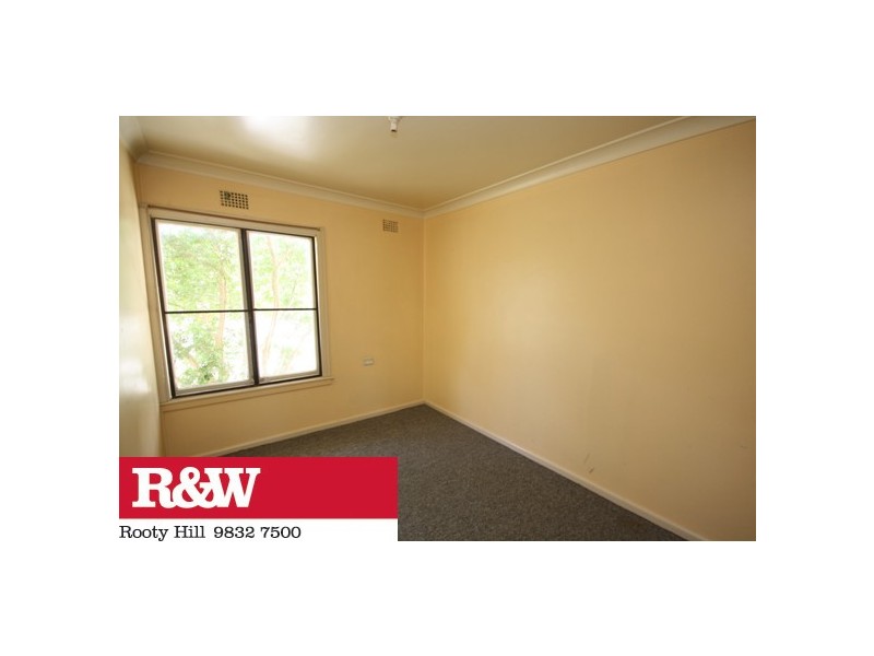 25 Wangaroa Crescent, Lethbridge Park NSW 2770