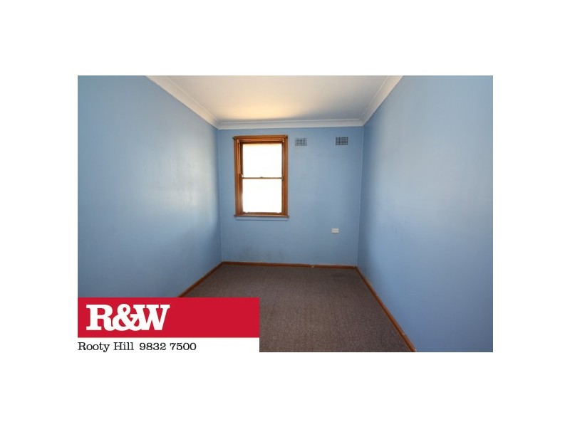 3 Tonga Place, Lethbridge Park NSW 2770