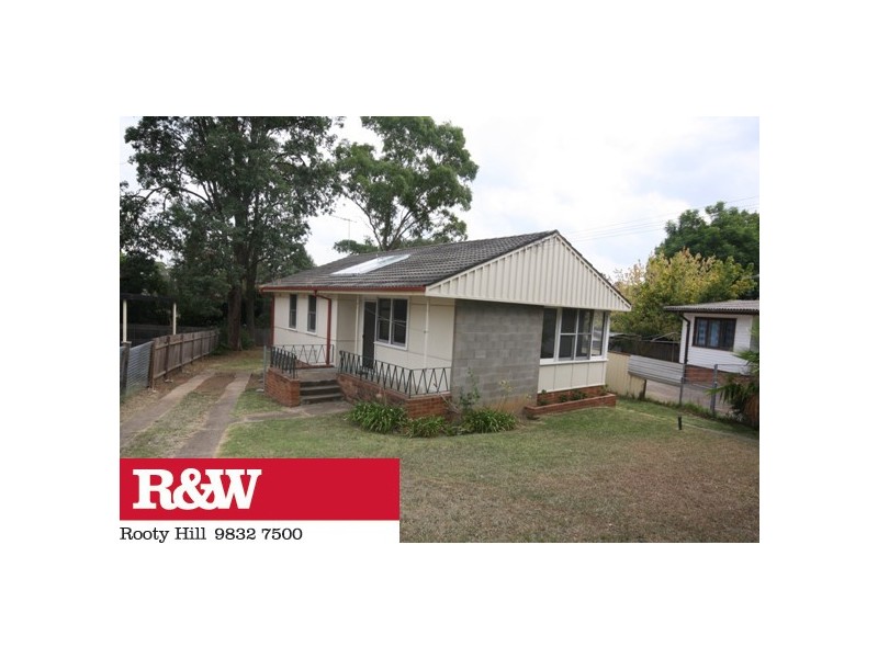 64 Lucena Crescent,, Lethbridge Park NSW 2770