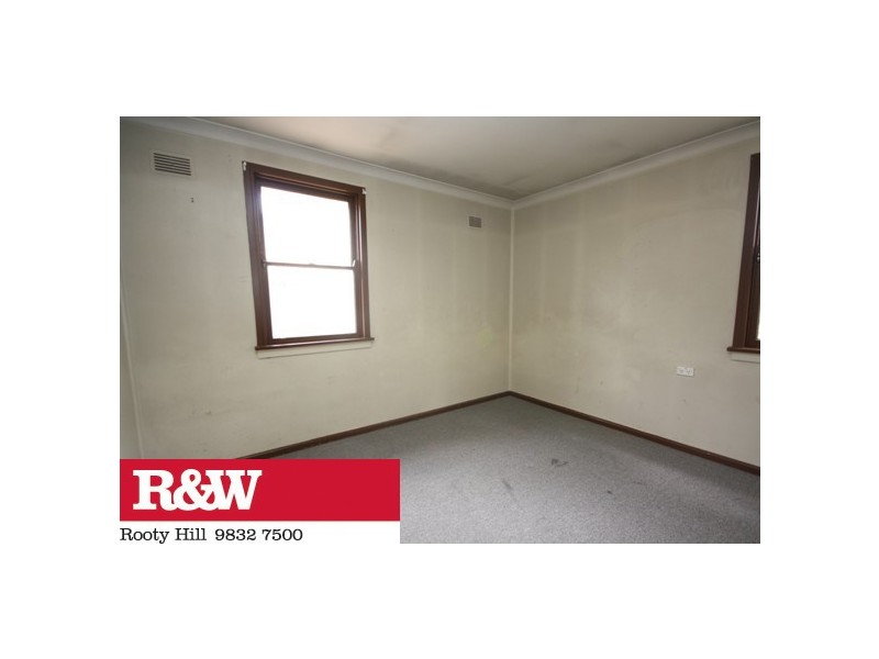 64 Lucena Crescent,, Lethbridge Park NSW 2770