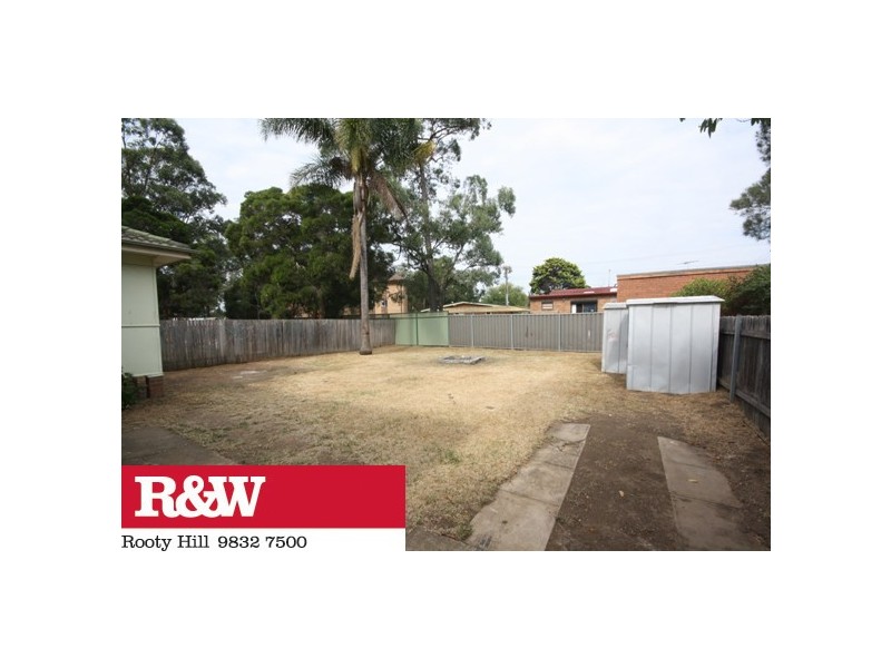 39 Waitaki Street, Lethbridge Park NSW 2770