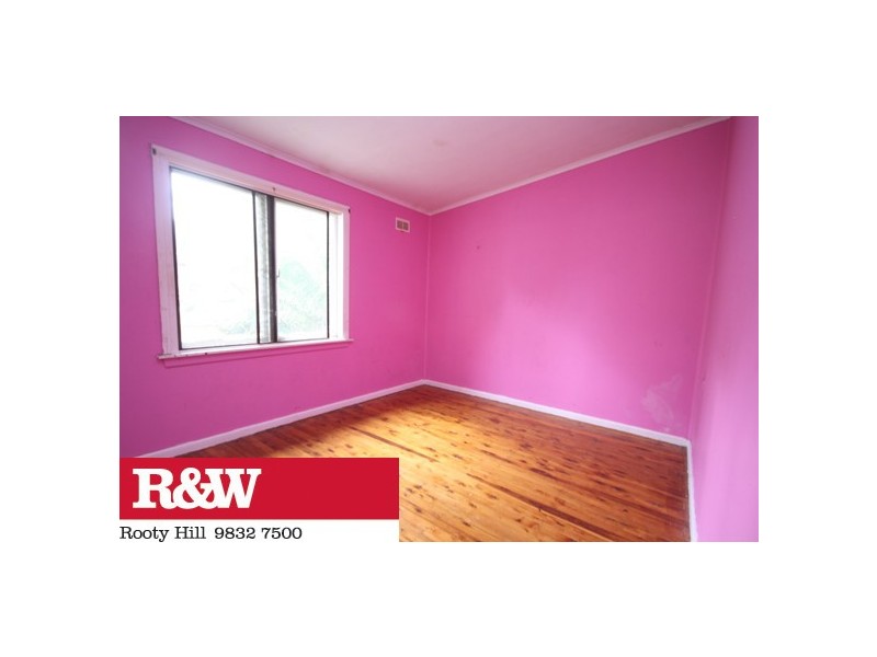 31 Leyte Avenue, Lethbridge Park NSW 2770