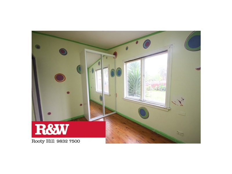 31 Leyte Avenue, Lethbridge Park NSW 2770