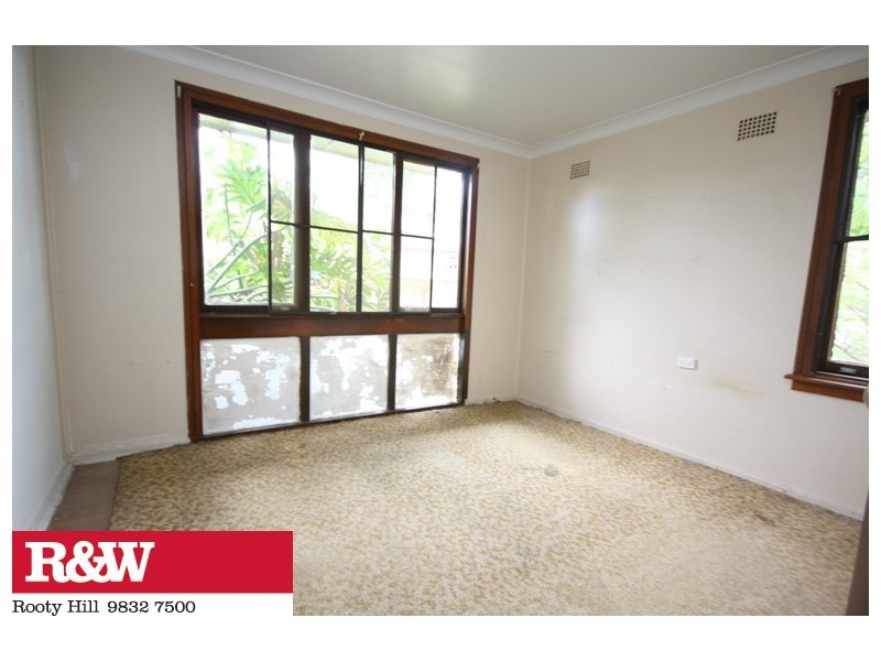 42 Parkes Crescent, Blackett NSW 2770