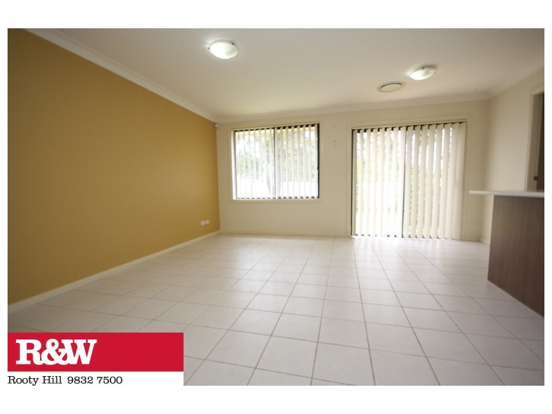 9 Bond Place, Oxley Park NSW 2760
