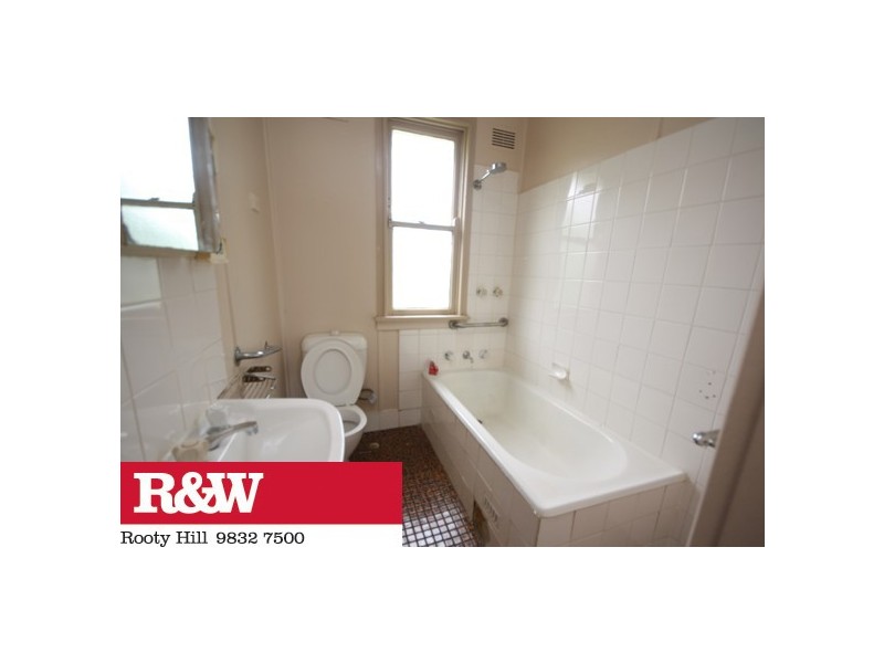 26 Nella Dan Avenue, Tregear NSW 2770