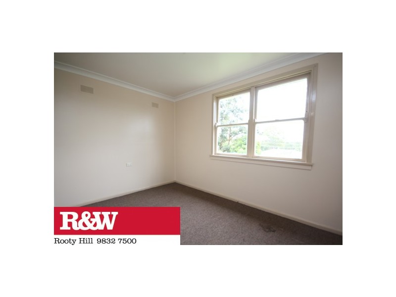 26 Nella Dan Avenue, Tregear NSW 2770