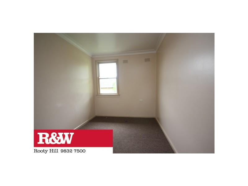 26 Nella Dan Avenue, Tregear NSW 2770