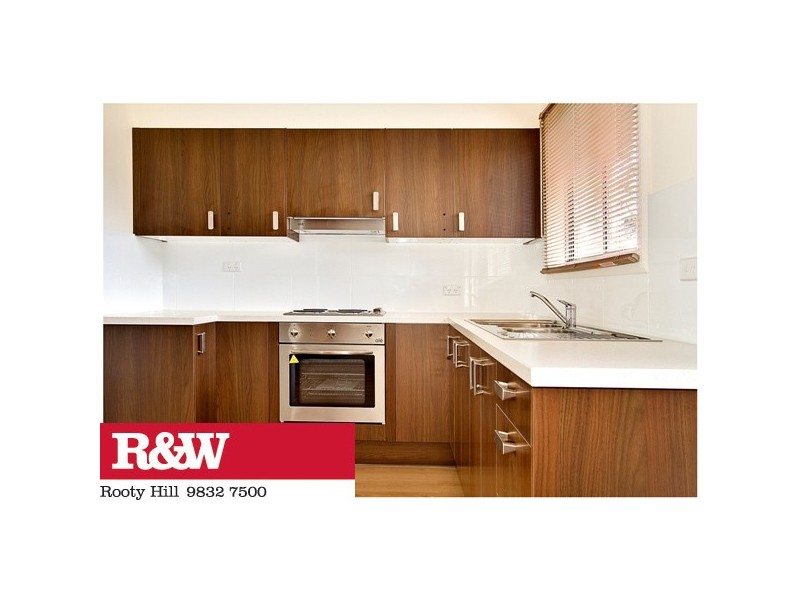 11 Rotorua Street, Lethbridge Park NSW 2770