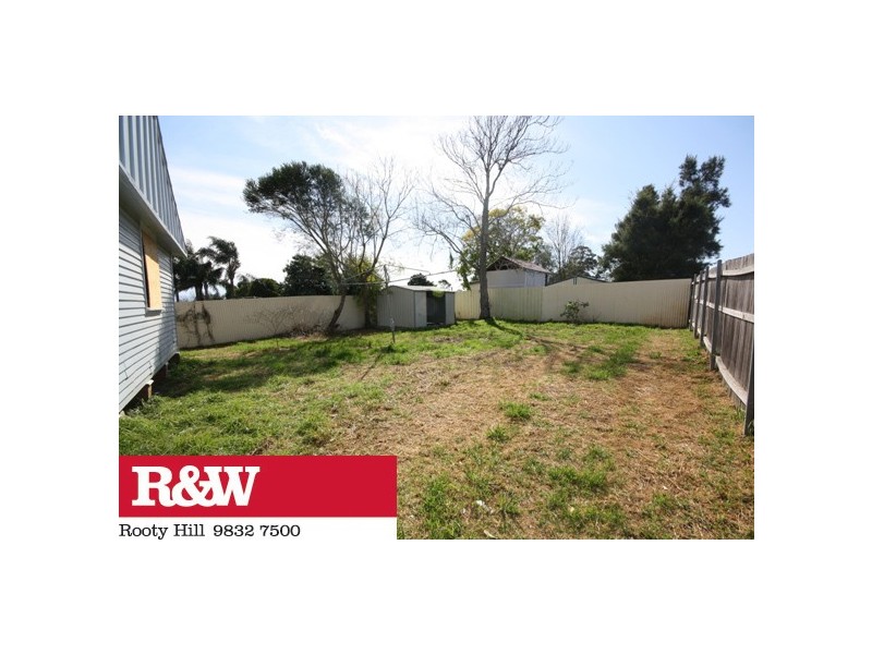 29 Nella Dan Avenue, Tregear NSW 2770