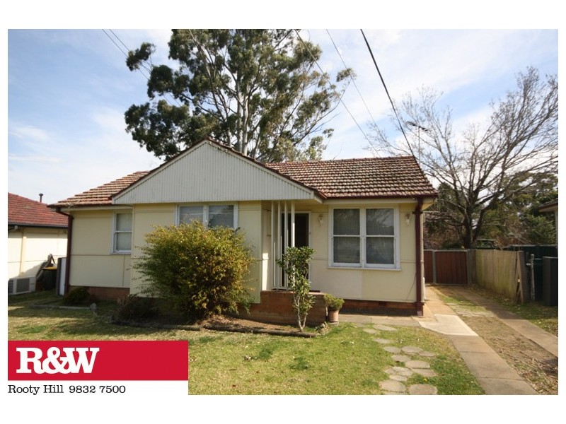 82 Neriba Crescent, Whalan NSW 2770