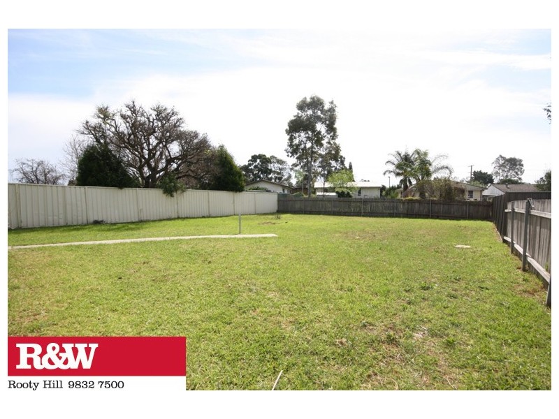 16 Neriba Crescent, Whalan NSW 2770