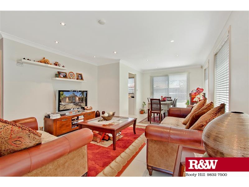 16 Dryden Avenue, Oakhurst NSW 2761