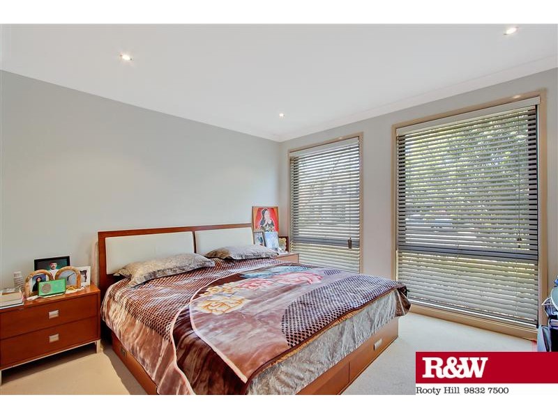 16 Dryden Avenue, Oakhurst NSW 2761
