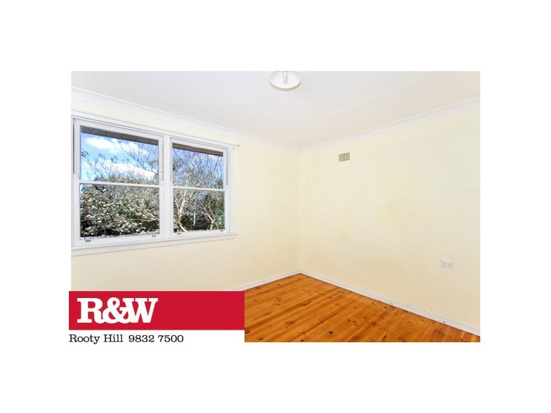 4 Dufek Place, Tregear NSW 2770