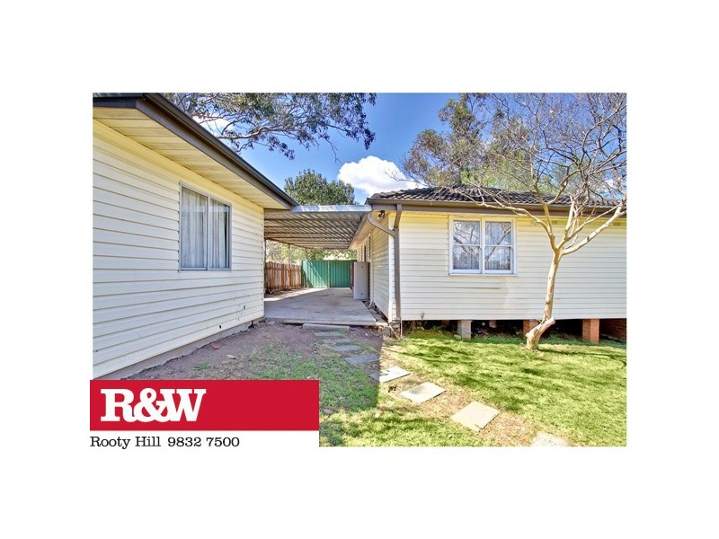 4 Dufek Place, Tregear NSW 2770