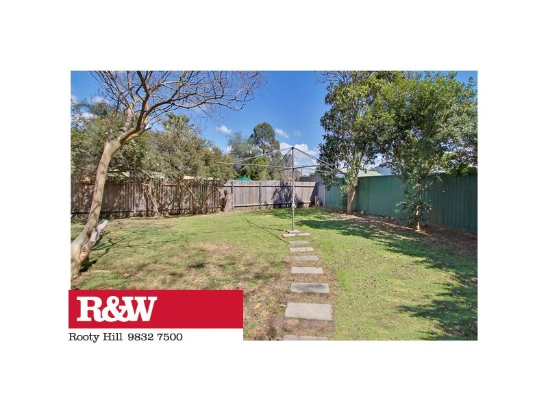 4 Dufek Place, Tregear NSW 2770