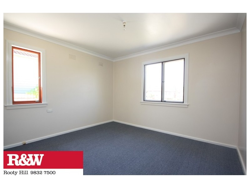 14 Goroka Street, Whalan NSW 2770