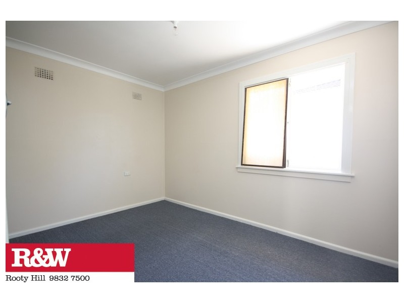 14 Goroka Street, Whalan NSW 2770